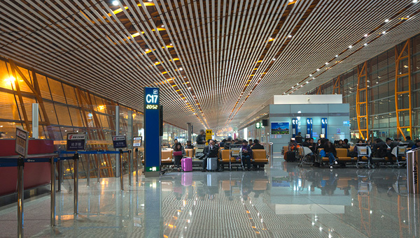 佳得利案例1廣東國(guó)際機(jī)場(chǎng)候機(jī)大廳